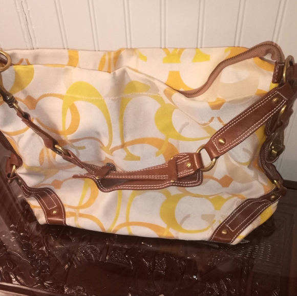 Yellow C Handbag - Picture 3 of 4